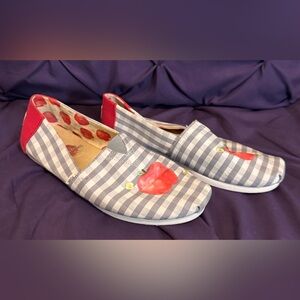 Tom’s Grey And White With Red Apples Canvas Shoes 8
